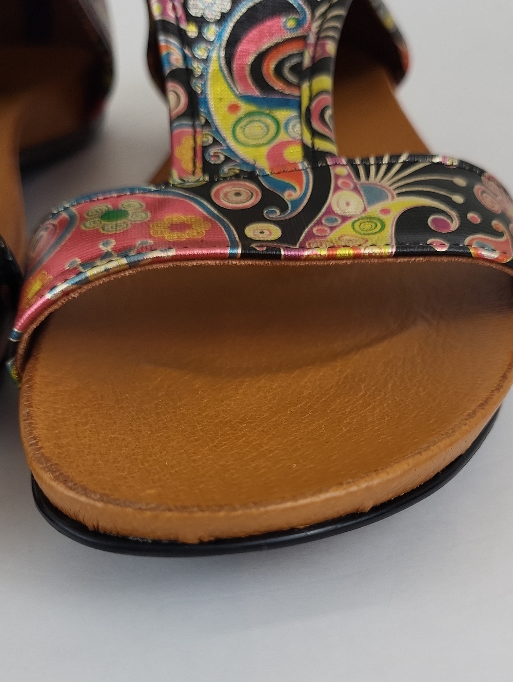 Embassy London Downtown Sandals Size 39 / US 8 *Flawed* - Picture 6 of 16
